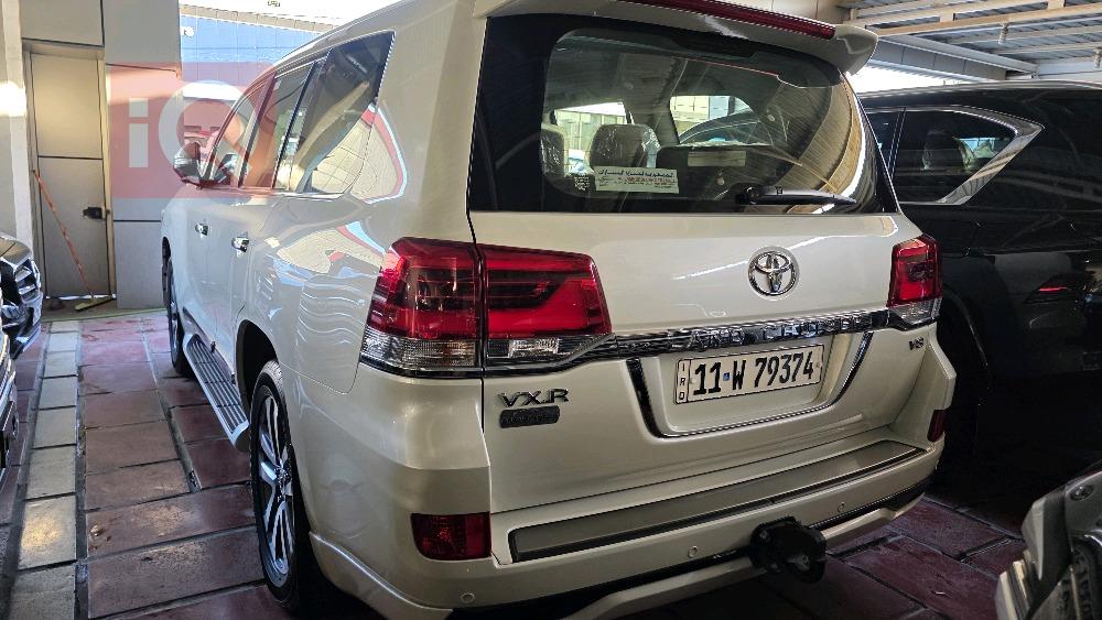 تويوتا لاندكروزر